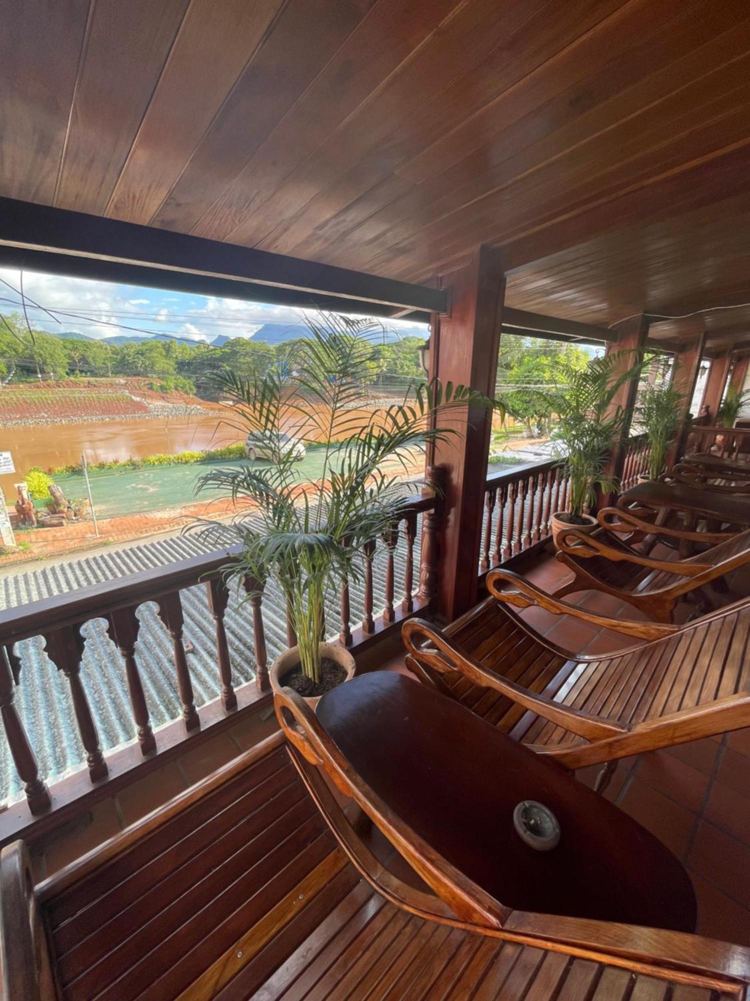 Luang Prabang - Villa Ouis Namkhan Riverside 2 Екстериор снимка